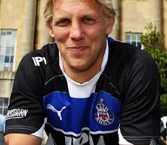 Back demands 100 per cent for Leeds' vital clash