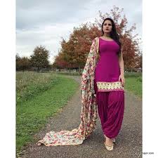 Though plain, it still looks exceptional and magnificent. 22 Latest Punjabi Suits Party Wear In 2019