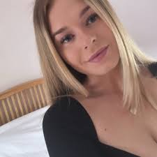 1 year work anniversary already with ProblemShared the time has flown and  what a whirlwind it has been! It has been wonderful to see the company grow  month