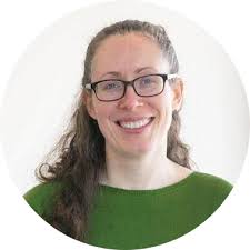 Lori Doody's Instagram, Twitter & Facebook