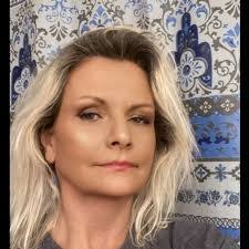 Beth Mcdaniel's Instagram, Twitter & Facebook