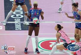 She plays for imoco volley and is part of the italy women's national volleyball team. Egonu Nuovo Look Dopo L Addio A Kasia Foto Sportmediaset