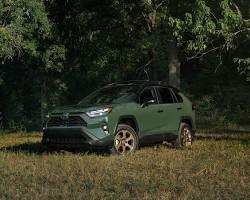 family car : 2024 Toyota RAV4 car