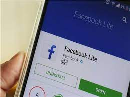 و فيس بوك لنظام ويندوز فون و كذلك لأجهزة الكمبيوتر التى تعمل على أنظمة تشغيل حديثة كويندوز 8.1 و و ويندوز 10 الداعمين للمتجر الإلكترونى الخاص بشركة مايكروسوفت المشابة بدرجة كبيرة المتاجر الخاصة بأجهزة الجوالات. 10 Ø£Ø³Ø¨Ø§Ø¨ ØªØ¯ÙØ¹Ùƒ Ù„Ø§Ø³ØªØ®Ø¯Ø§Ù… ØªØ·Ø¨ÙŠÙ‚ ÙÙŠØ³Ø¨ÙˆÙƒ Ù„Ø§ÙŠØª Ø¨ÙˆØ§Ø¨Ø© Ø£Ø®Ø¨Ø§Ø± Ø§Ù„ÙŠÙˆÙ… Ø§Ù„Ø¥Ù„ÙƒØªØ±ÙˆÙ†ÙŠØ©