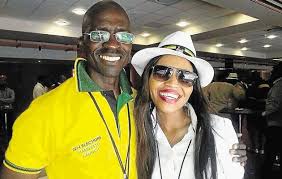 Former minister malusi gigaba's wife, norma, was arrested on friday for alleged assault and malicious damage to property, news24 can confirm. Gigaba Ex Nokuthaba And Mrs Gigaba Wife Fight For His Surname