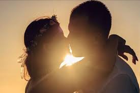 Kissing Your Wife Regularly Can Make You Live Longer Than Those Who Don't  do so