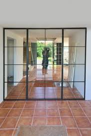 Als Eine Glastrennwand Noch Wie Eine Glastrennwand Aussah Glastrennwand Schiebetur Glas Und Glaswand