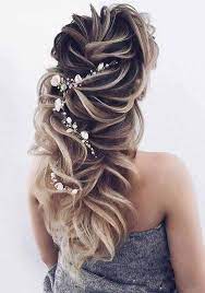 Twisted Waves With Hair Jewelry Hairstyle For Pakistani Brides Hair Styles Wavy Wedding Hair Long Hair Styles