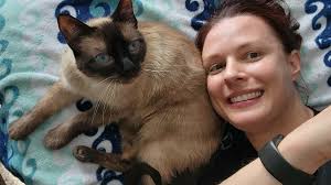 Pet sitting services in Oakdale available