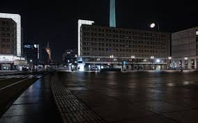 In der brd gab es den freien markt, der sich durch angebot und nachfrage der unternehmer selbst steuerte. Corona In Der Ddr Pandemie In Der Planwirtschaft Oxi Blog
