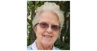 Eleanor Plummer's Instagram, Twitter & Facebook