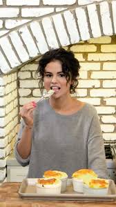 5 323 Likes 247 Comments Hbo Max Hbomax On Instagram Selena Chef You A Delicious Combo Streaming August 13 On In 2020 Selena Gomez Selena Look At Her Now