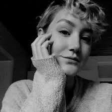 Amanda Hagg's Instagram, Twitter & Facebook