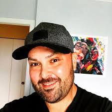 Mark Putz's Instagram, Twitter & Facebook