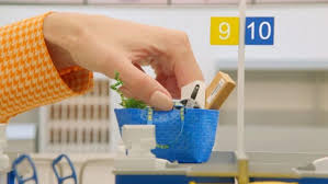 Lesen sie hier wie viele eine solche lieferung nach hause kostet und wie lange sie braucht. Warum Ikea Noch Nicht Jedes Produkt Liefern Kann Web Derstandard De Web