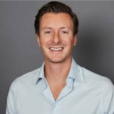 Celebrating 7 years of working at HubSpot..... looking at these smiles I…