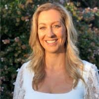 Kathryn Whitney's Instagram, Twitter & Facebook