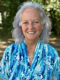 Frankie Burch's Instagram, Twitter & Facebook