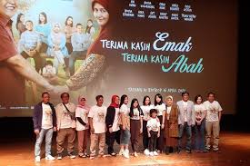 Biodata leo consul, lengkap profil, umur dan agama, pemeran reza di love story the series sctv. Belasan Tahun Berlalu Begini Kabar Pemeran Euis Ara Dan Agil Di Sinetron Keluarga Cemara Halaman All Kompas Com