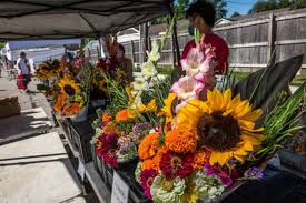 Maybe you would like to learn more about one of these? Johnson County Farmers Market Season Kicks Off Saturday Here S Our Guide
