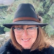 gail milton (@Gaily_bobs)