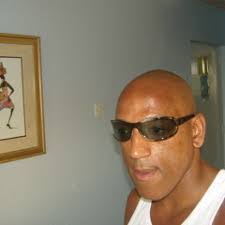 Ronnie Gee's Instagram, Twitter & Facebook