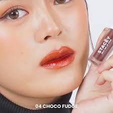 Stacey Shade's Instagram, Twitter & Facebook