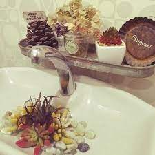 生活感にサヨナラしよう トイレをおしゃれに彩るアイディアいろいろ キナリノ トイレタンク トイレ ナチュラル