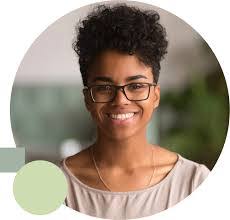 Sara Amani's Instagram, Twitter & Facebook