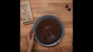 Fondant Au Chocolat Nestle Dessert Noir Au Beurre Sale Youtube