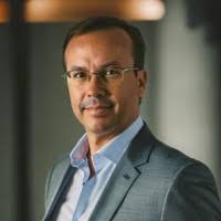 90+ "Bernardo B." profiles