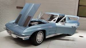 The corvette stingray racer is a sports racing car and concept car that debuted in 1959. 1 24 Massstab Blau Chevrolet Chevy C2 V8 Corvette 1963 Sting Ray Stingray Modell Eur 37 09 Picclick De