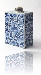 Blue Delft Flask Antique Circa 1700 Netherlands Delft Blue And White China Blue White Decor