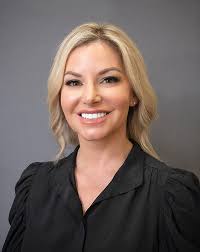 Heather Mountain's Instagram, Twitter & Facebook