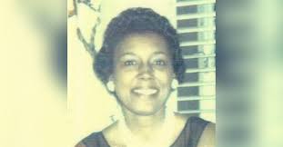 Elnora Weaver's Instagram, Twitter & Facebook