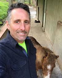 Chad Alves's Instagram, Twitter & Facebook