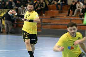 Πλέον, ο αρχηγός του δικεφάλου είναι 4ος all time scorer και 6ος ρέκορντμαν συμμετοχών στην. Aek Diomidis Handball Nikolaidis Aek A8lhtikh Enwsh Kwnstantinoypolews