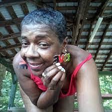 Latisha Crowder's Instagram, Twitter & Facebook