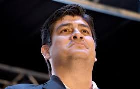 Oficialista sorprende y arrasa en presidencial de Costa Rica ante candidato  evangélico