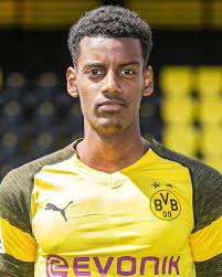 Once upon a time Fair Football Club and Fair Football Club Womens Team  players.