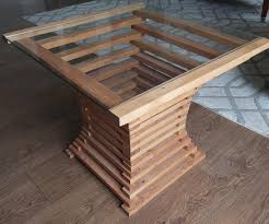 End Table W Glass Top Made Using Reclaimed Pallet Wood Woodworking In 2020 Pallet Wood Coffee Table Reclaimed Pallet Wood Wood Pallets