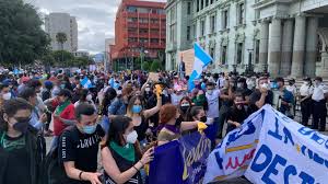 La gente salió a la calle contra las políticas de duque. Estos Seran Los Puntos De Encuentro Del Paro Nacional Convocado Para Manana Elperiodico De Guatemala