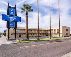 Top 10 Cheap Hotels In Phoenix In 2020 Downtown Phoenix Cheap Hotels North America