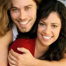 Candice Fahey's Instagram, Twitter & Facebook