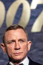 Daniel Craig