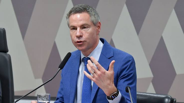 Jornalista do Twitter Files diz no Senado que Moraes "parece agir como  legislador" | CNN Brasil