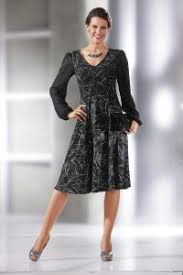 Du bist brautjungfer, trauzeugin, die mutter der braut oder auf eine hochzeit als gast eingeladen? Elegante Mode Fur Hochzeitsgaste Abendkleider Accessoires Und Mehr Bader Magazin