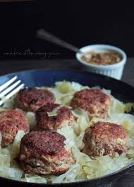 Blend all the ingredients such as corn, bacon, tomato sauce, minced lamb, salt, pepper, chives, and barbecue. Corned Beef And Cabbage Meatballs Low Carb And Gluten Free I Breathe I M Hungry
