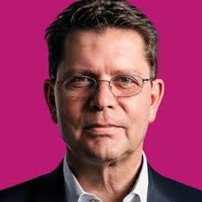 Fabian Lang 🇩🇪🇫🇷🇪🇺 (@viktoriapark)