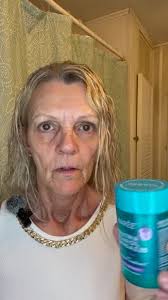 Video Review of Maree Oil Capsules for Frizzy Hair: Blue 30 Capsules by  {{userName}}